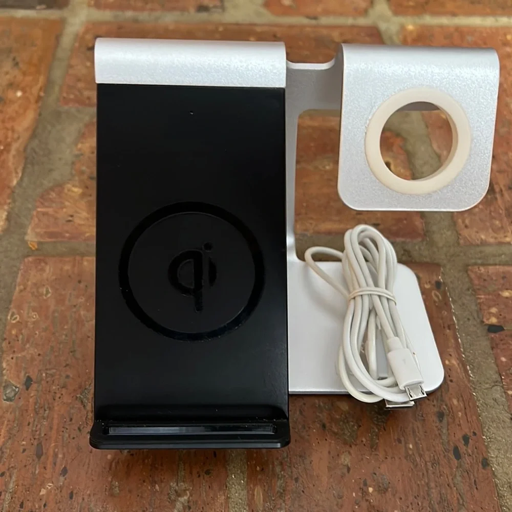 Bestand aluminum 2in1 wireless charger. Charges phones, and watches.